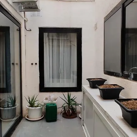 Lovely 4 Bedroom, 3 Bathroom, Maisonette With Terraces.